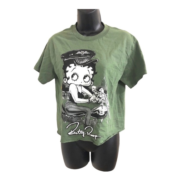 Betty Boop green betty on motorcycle graphic print cropped rolled hem tshirt - Picture 4 of 11